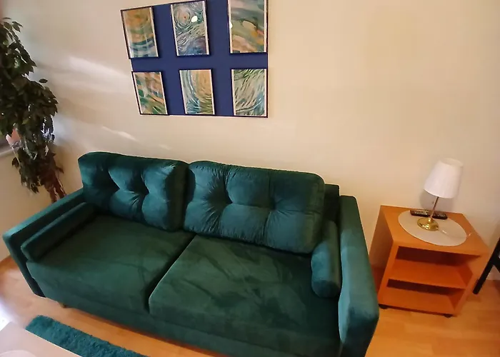 Meadow View 10